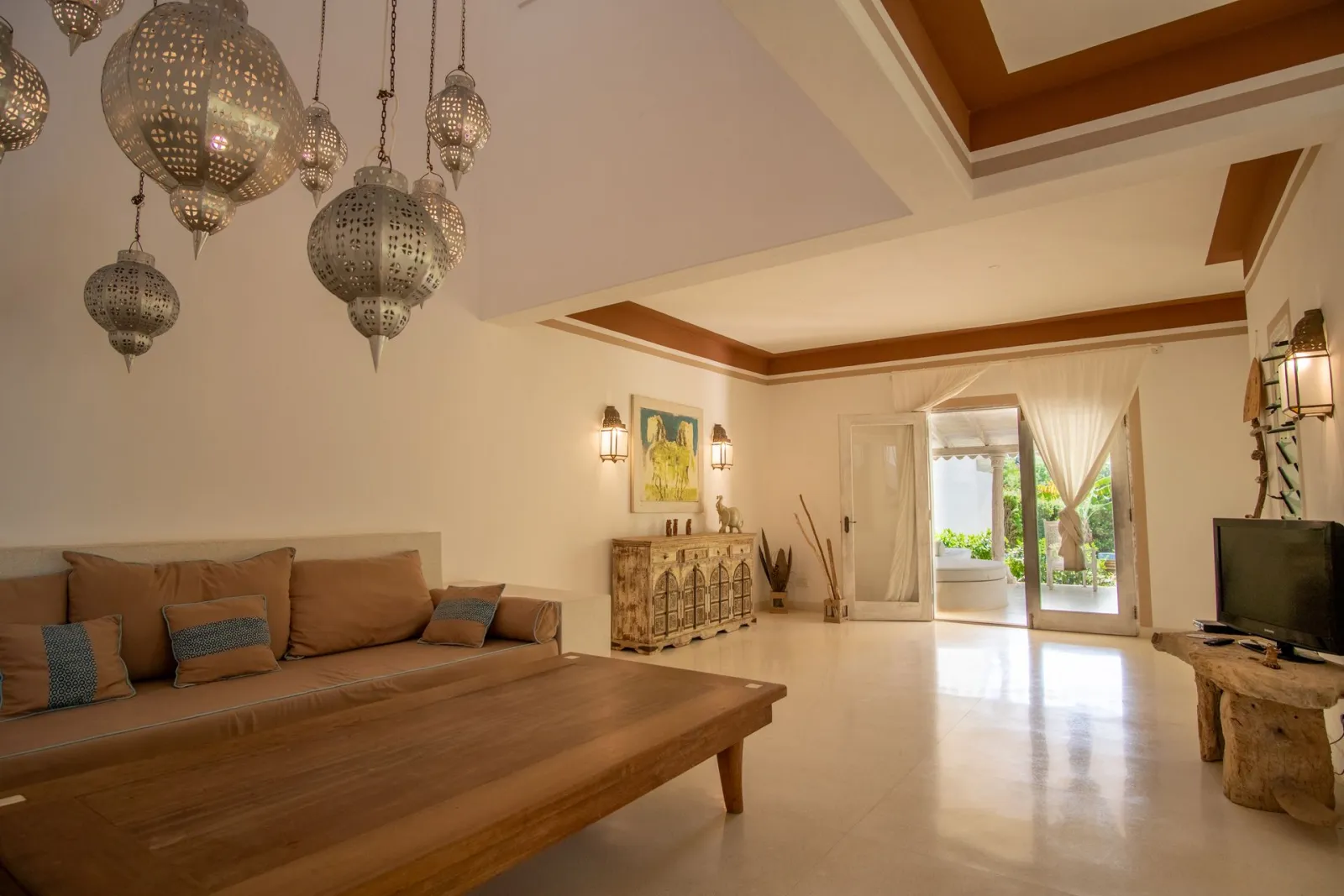 A living room in Villa Lollo